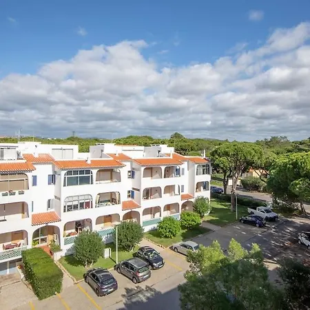 Cozy Near The Daire Quarteira