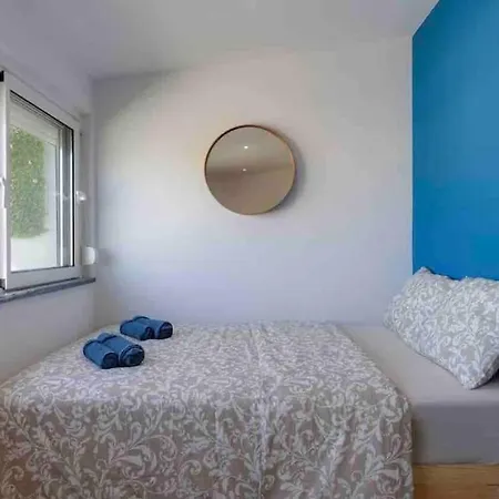 Cozy Near The Appartement Quarteira